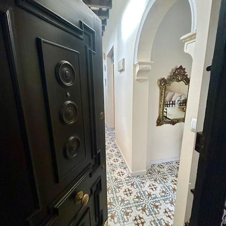 Gatu Casa Lola , " Preferente Mayores De 25 Anos Y Familias " El Puerto de Santa María Dış mekan fotoğraf